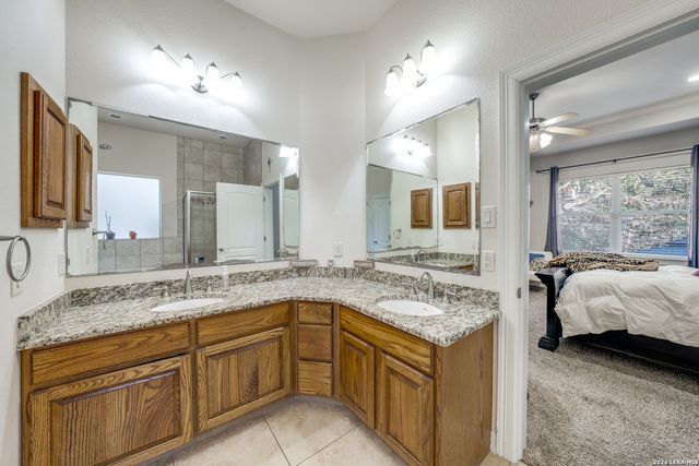 16502 Loma Landing, Helotes, TX 78023