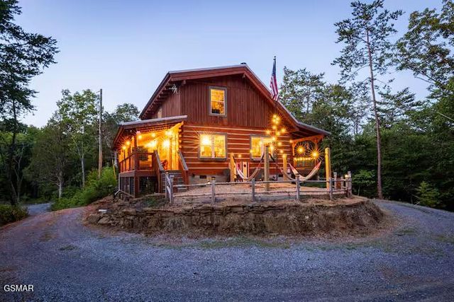 218 Rule Way, Sevierville, TN 37876