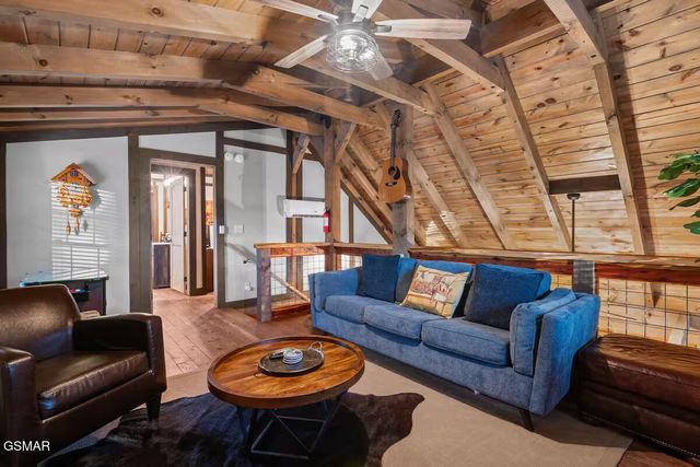 218 Rule Way, Sevierville, TN 37876
