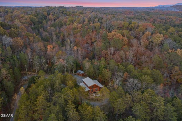218 Rule Way, Sevierville, TN 37876