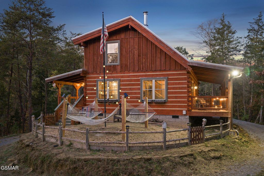 218 Rule Way, Sevierville, TN 37876