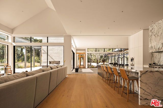 1225 Shippee Lane, Ojai, CA 93023