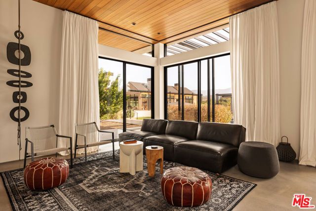 1225 Shippee Lane, Ojai, CA 93023