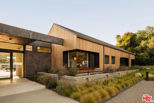 1225 Shippee Lane, Ojai, CA 93023