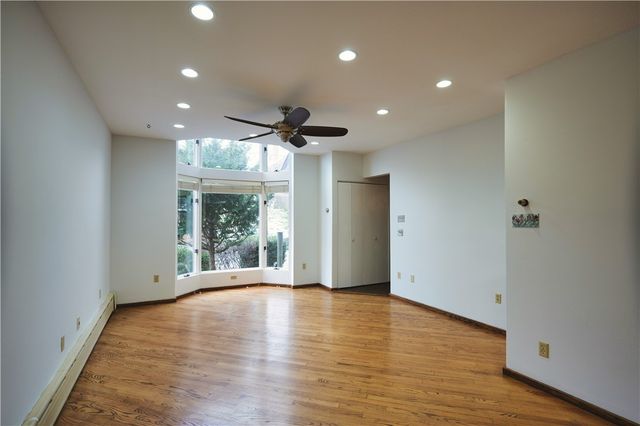 6436 Nicholson St, Squirrel Hill, PA 15217