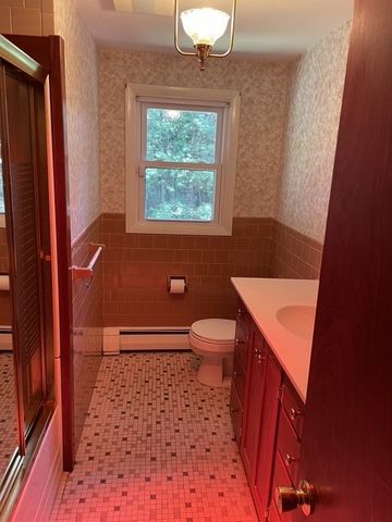36 EDMOND Drive, Warwick, RI 02886