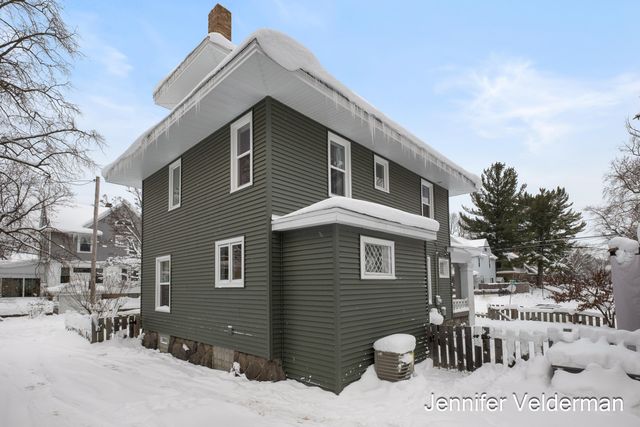 1256 Hope Street SE, Grand Rapids, MI 49506