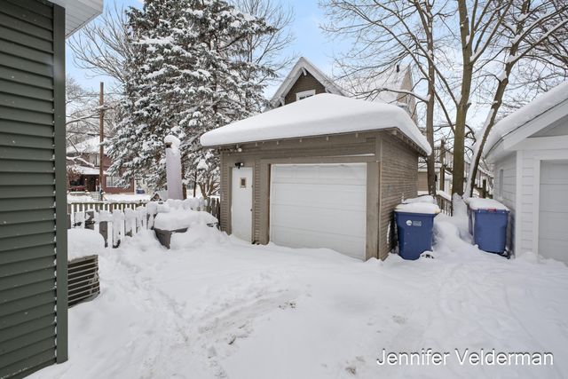 1256 Hope Street SE, Grand Rapids, MI 49506