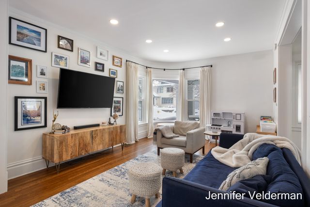 1256 Hope Street SE, Grand Rapids, MI 49506