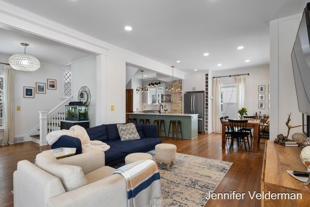 1256 Hope Street SE, Grand Rapids, MI 49506