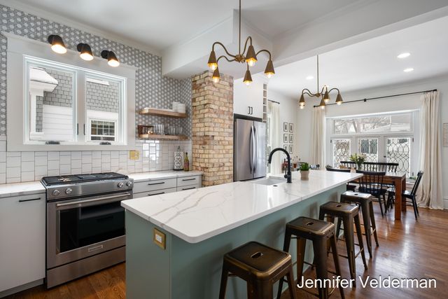 1256 Hope Street SE, Grand Rapids, MI 49506