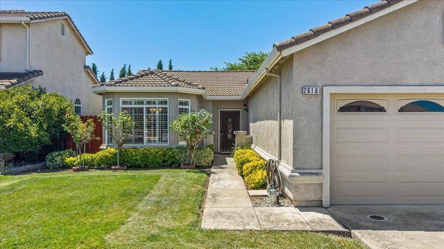 2616 Blossom Cir, Stockton, CA 95212