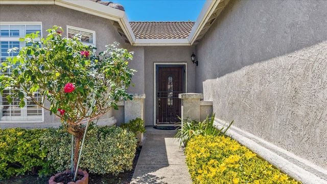 2616 Blossom Cir, Stockton, CA 95212