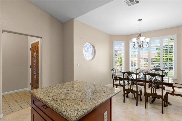 2616 Blossom Cir, Stockton, CA 95212