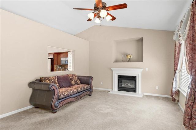 2616 Blossom Cir, Stockton, CA 95212