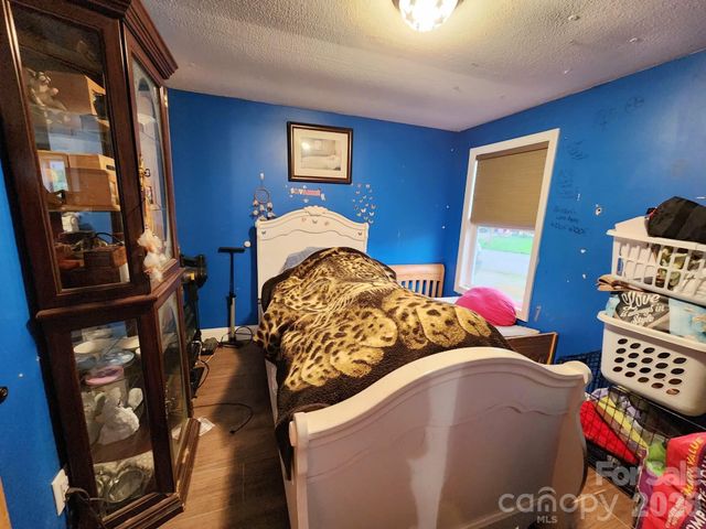 345 Hyatt Street, Waynesville, NC 28786