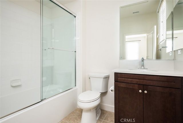 136 Long Fence, Irvine, CA 92602