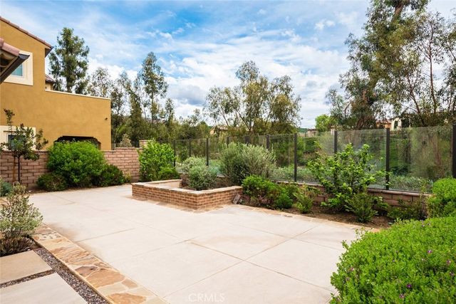 136 Long Fence, Irvine, CA 92602