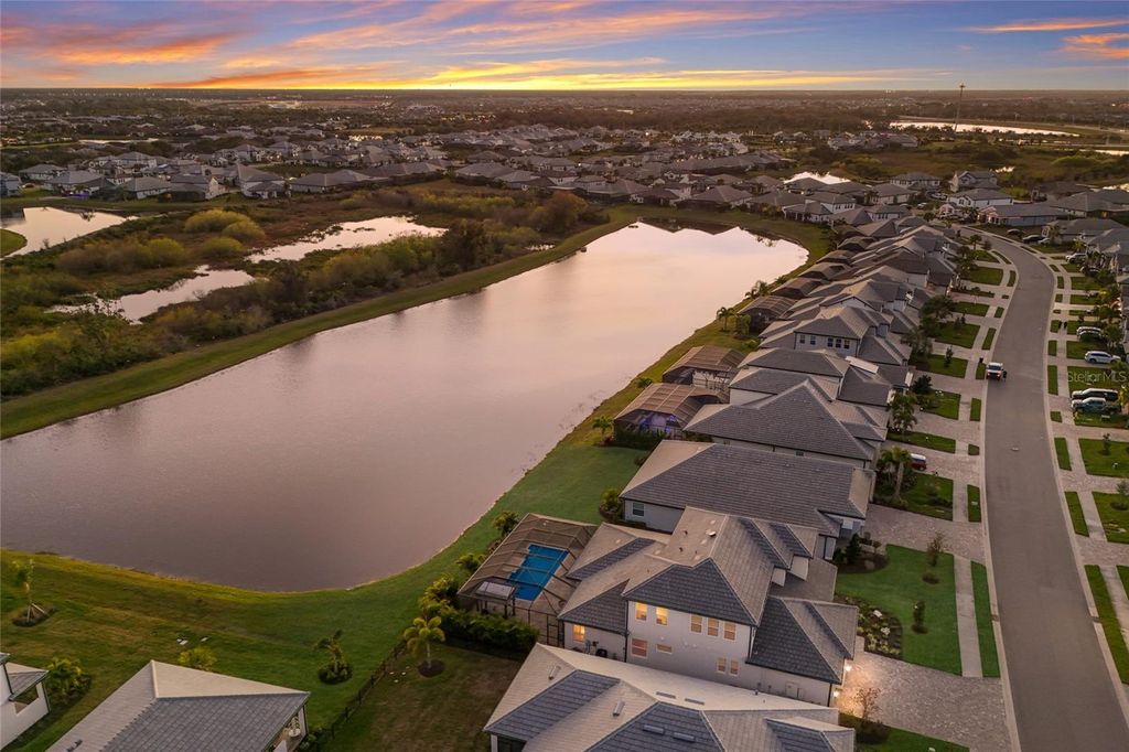 Image 71 of property listing at 17615 SAVORY MIST CIRCLE, Bradenton, FL 34211