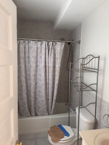 234 Washington St 1, Westwood, MA 02090