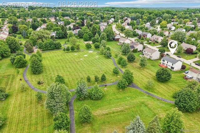 1687 Grandview Drive, Rochester Hills, MI 48306