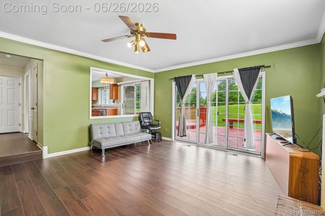 1687 Grandview Drive, Rochester Hills, MI 48306