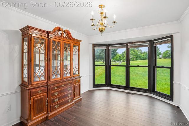 1687 Grandview Drive, Rochester Hills, MI 48306