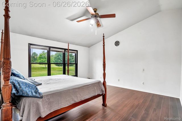 1687 Grandview Drive, Rochester Hills, MI 48306