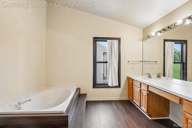 1687 Grandview Drive, Rochester Hills, MI 48306