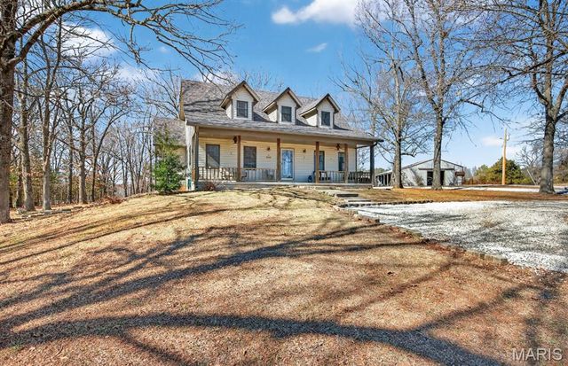 18521 Oak Tree Lane, Phillipsburg, MO 65722