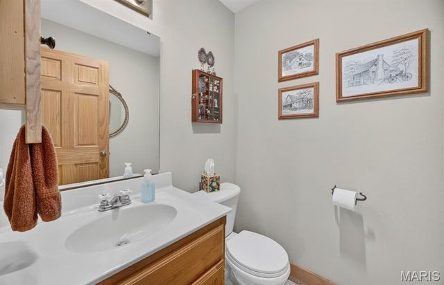 18521 Oak Tree Lane, Phillipsburg, MO 65722