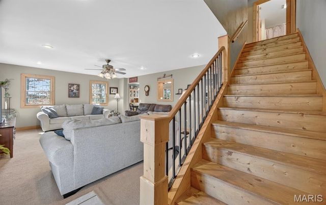 18521 Oak Tree Lane, Phillipsburg, MO 65722