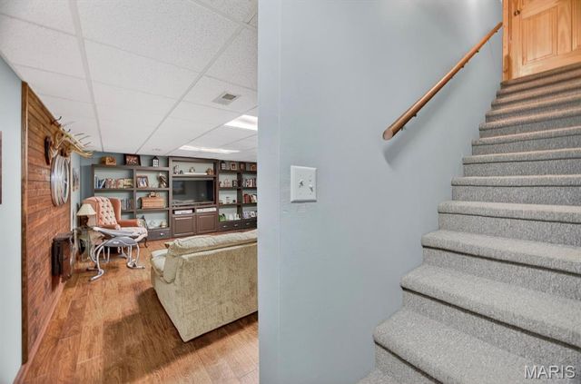 18521 Oak Tree Lane, Phillipsburg, MO 65722