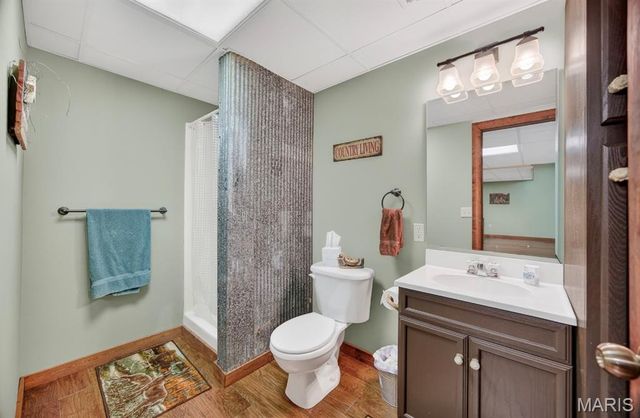 18521 Oak Tree Lane, Phillipsburg, MO 65722