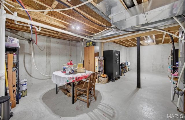 18521 Oak Tree Lane, Phillipsburg, MO 65722