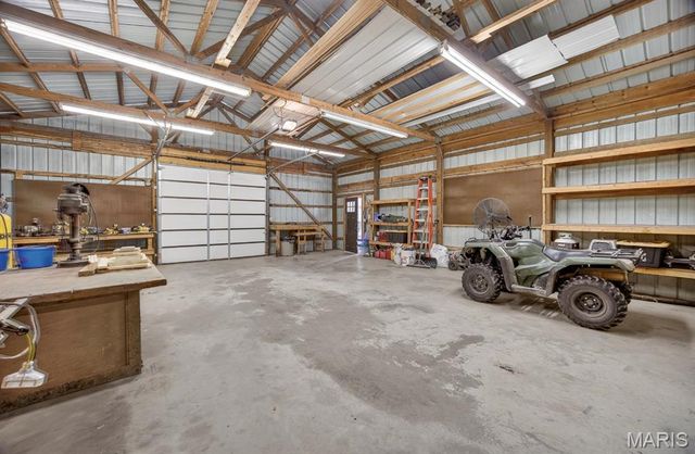 18521 Oak Tree Lane, Phillipsburg, MO 65722