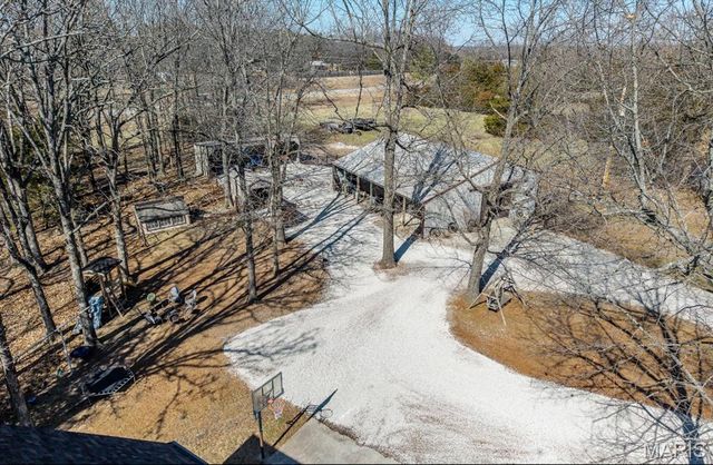 18521 Oak Tree Lane, Phillipsburg, MO 65722