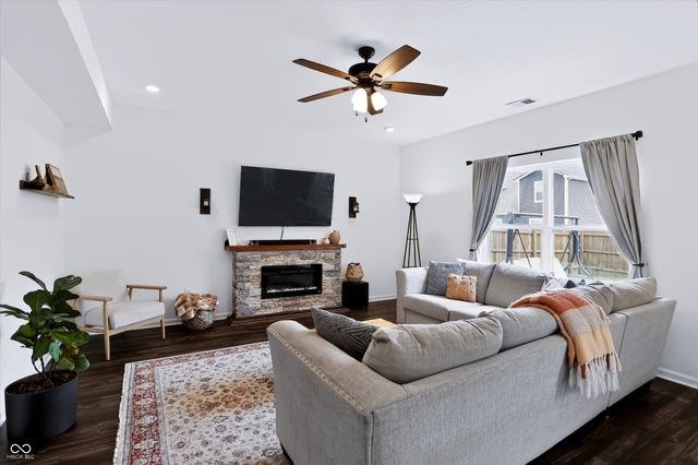 5671 Teak Lane, Mccordsville, IN 46055