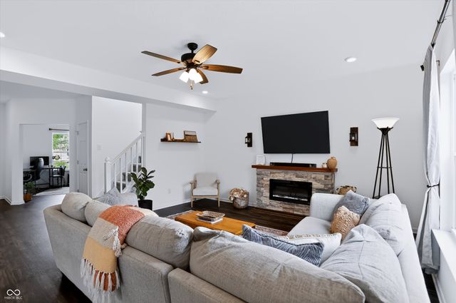 5671 Teak Lane, Mccordsville, IN 46055