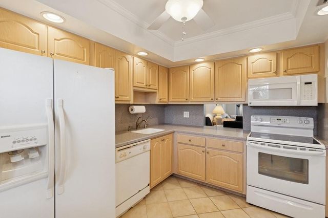 821 Cypress Boulevard 408, Pompano Beach, FL 33069