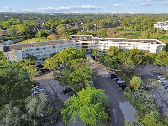 821 Cypress Boulevard 408, Pompano Beach, FL 33069