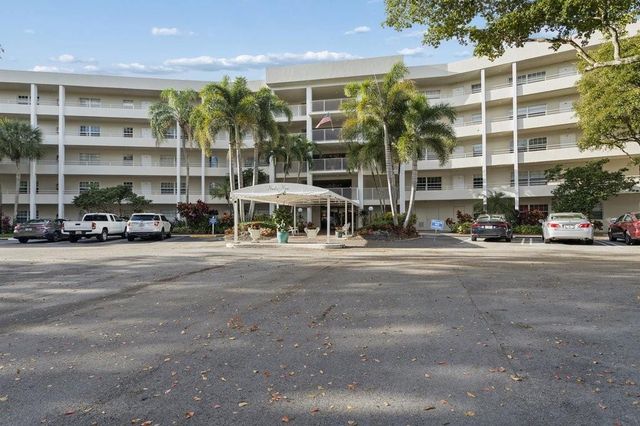 821 Cypress Boulevard 408, Pompano Beach, FL 33069