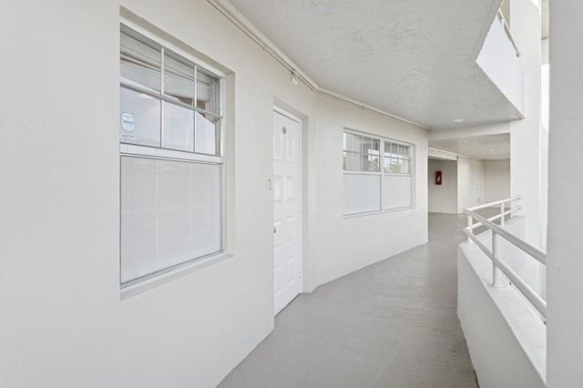 821 Cypress Boulevard 408, Pompano Beach, FL 33069