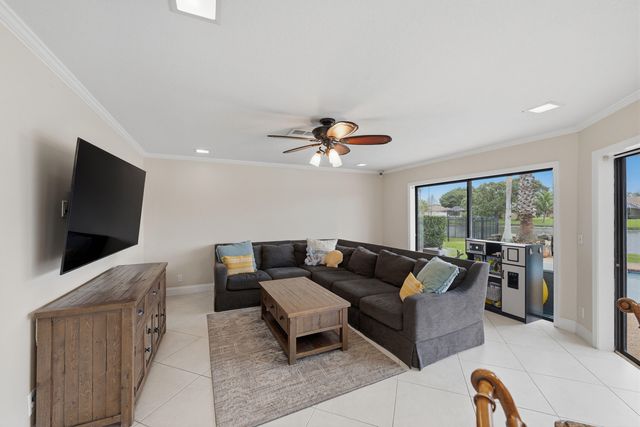 10108 NW 1st Manor, Coral Springs, FL 33071