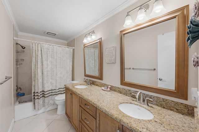 10108 NW 1st Manor, Coral Springs, FL 33071