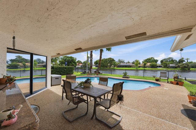 10108 NW 1st Manor, Coral Springs, FL 33071