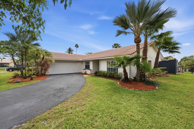 10108 NW 1st Manor, Coral Springs, FL 33071