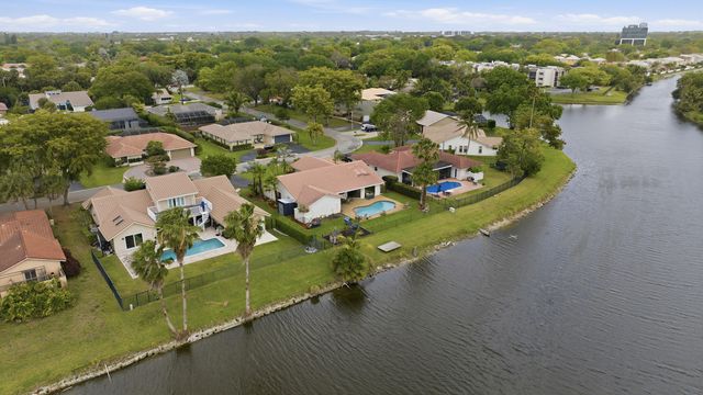 10108 NW 1st Manor, Coral Springs, FL 33071