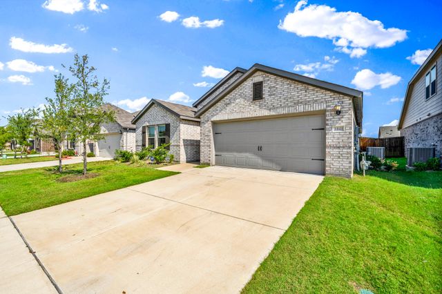 1841 Indian Grass Drive, Royse City, TX 75189
