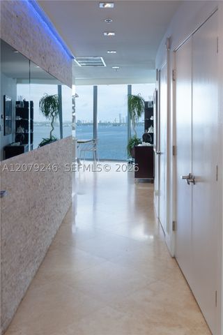 601 NE 36th St 1412, Miami, FL 33137